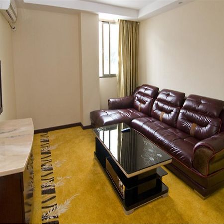 Lu Jiang Tian Yue Hotel Guangzhou Exteriör bild