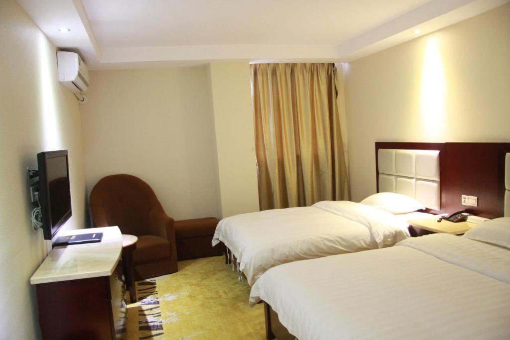 Lu Jiang Tian Yue Hotel Guangzhou Exteriör bild