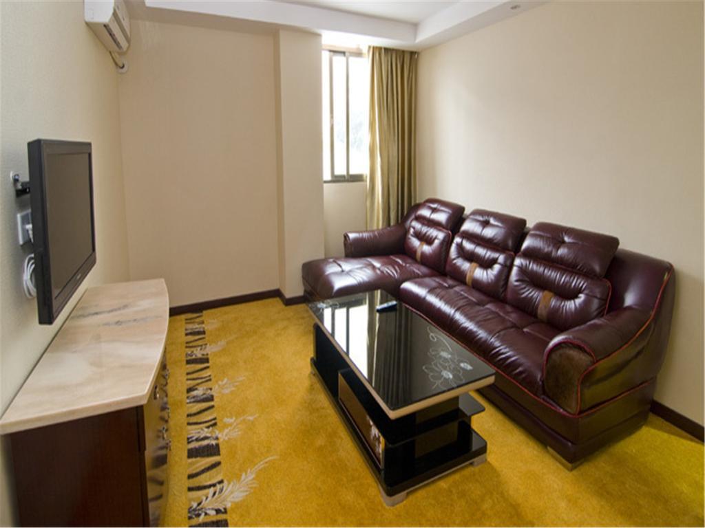 Lu Jiang Tian Yue Hotel Guangzhou Exteriör bild